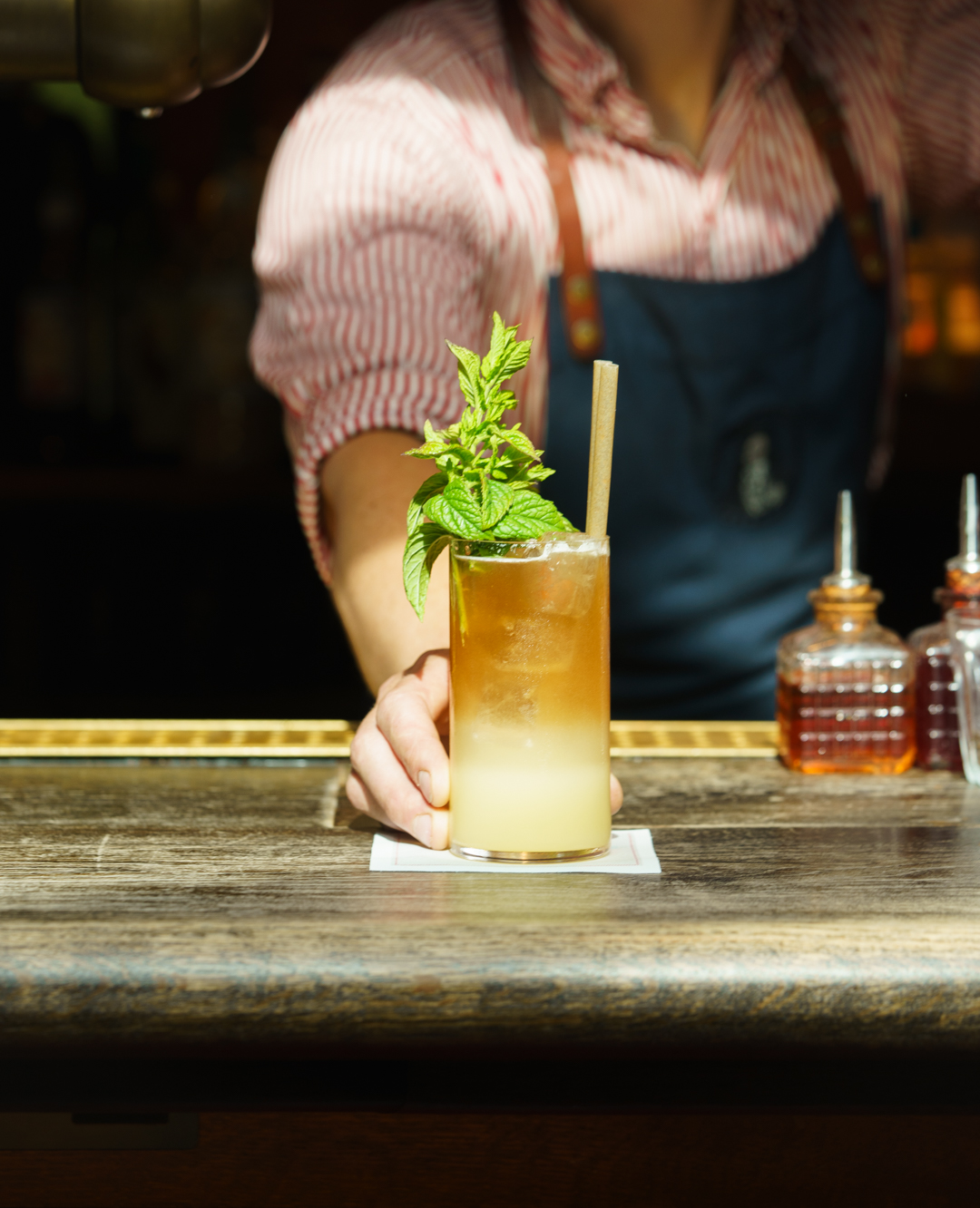 Pineapple Rum Punch: Craft Your Perfect Drink for Any Occasion